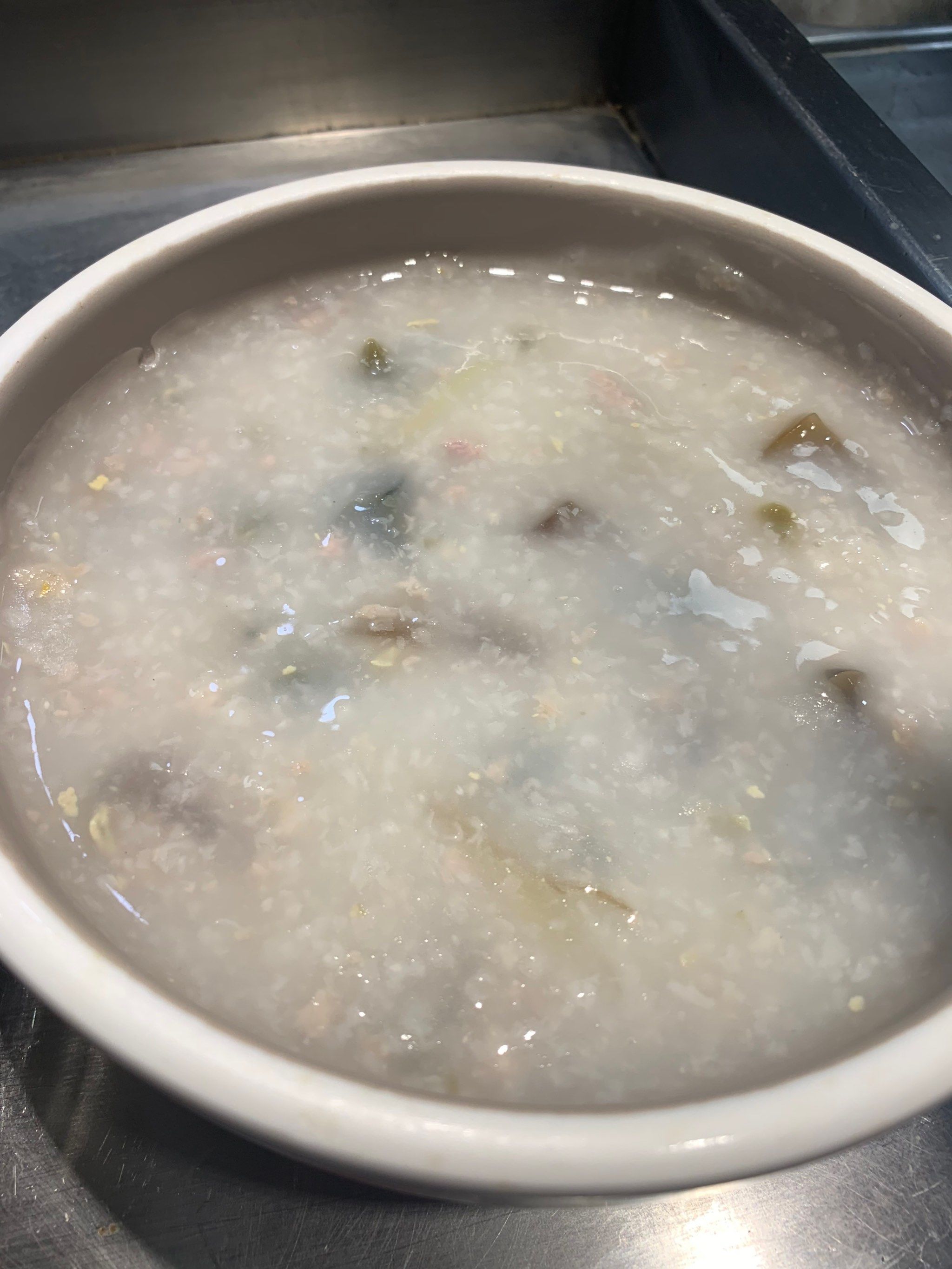梦见和别人一起吃猪肉预示什么意思